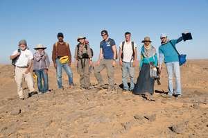 Egyptian and American faculty and students in the field at El Kasr
